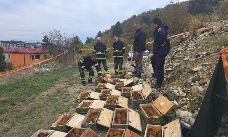 Пронајдени се 1.700 гранати на Тумбе Кафе во Битола, Ангелов со апел до граѓаните (ВИДЕО)
