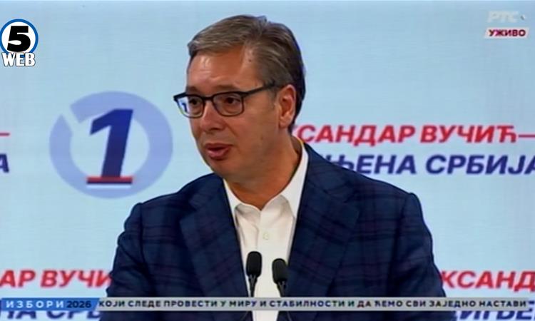 Падот на Вучиќ се уште ја бранува политичката сцена во Македонија