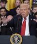 Трамп: Блискоисточните земји од мене бараат да го уништат Хамас, им реков сѐ уште не