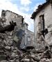 Трагедија во Италија: 8 годишни близнаци и постариот брат биле заробени под урнатини, таткото копал со раце- попусто (ВИДЕО)