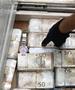 Мафијата криела над 3 милиони евра во ѕидови и под на стан кај Неапол- уапсени се 34 лица (ВИДЕО)
