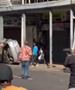 Насилни протести против мигрантите во Јужна Африка- горат продавници и автомобили (ВИДЕО)