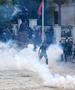 Видео-фото:Трет ден насилни протести во Тирана, 26 повредени