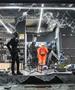 Во Милано, луксузните брендови „Шанел“, „Тифани“, „Версаче“ и „Диор“ ги тргаат своите производи од излозите! 
