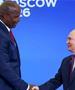 Путин му беше домаќин на африкански претседател, висок 204 сантиметри- сите му се смеат (ФОТО)
