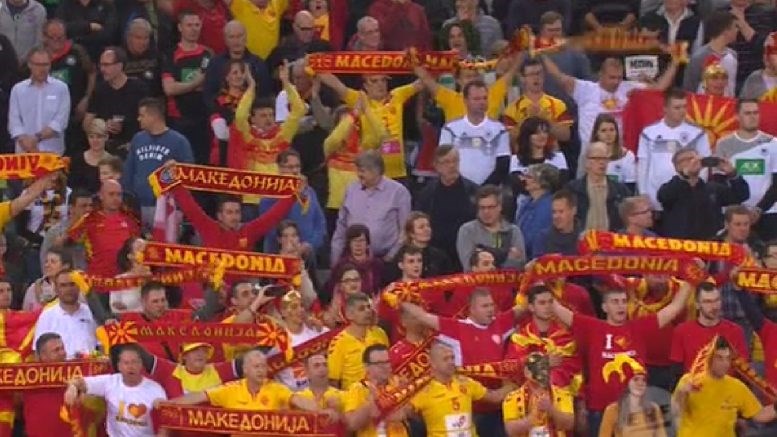 Навивачко катче пред ракометниот дуел Македонија – Романија