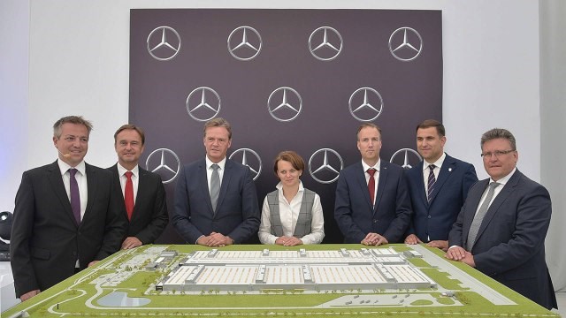 Мерцедес гради фабрика во Полска, ќе произведува најмодерни мотори!!