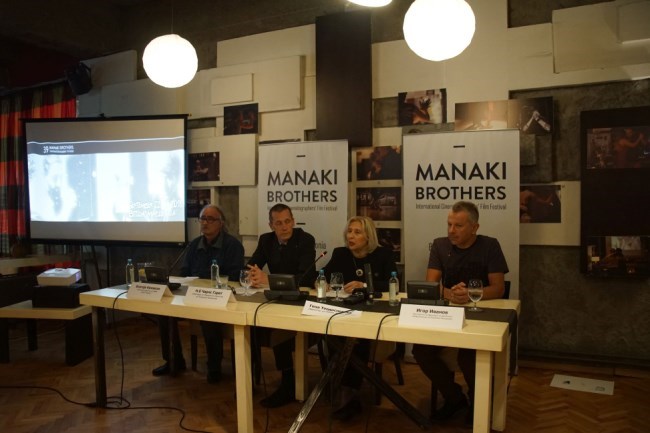„Златна камера 300“ за животно дело за британскиот кинематографер Роџер Дикинс