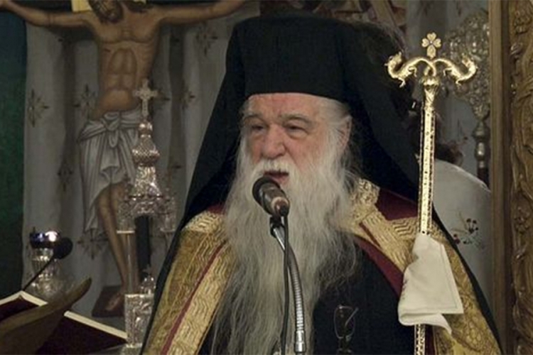 Грчки митрополит: Пожарот божја казна поради неверникот Ципрас