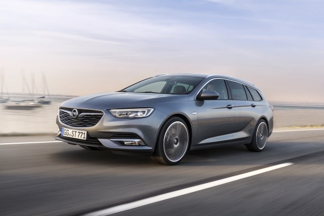 Opel Insignia доби нов турбо – бензинец со 200 КС
