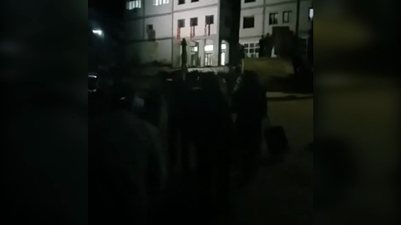 Се протестираше и пред домот на Крсто Мукоски во Вевчани