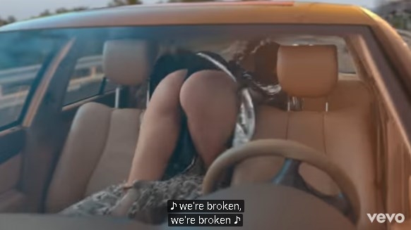 Видео: Во стриптиз клуб со свештеници