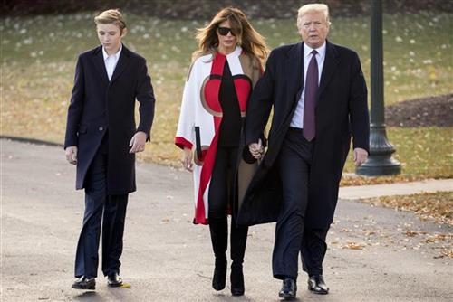 Трамп во пресрет на Супер Боул : Фудбалот е опасен спорт