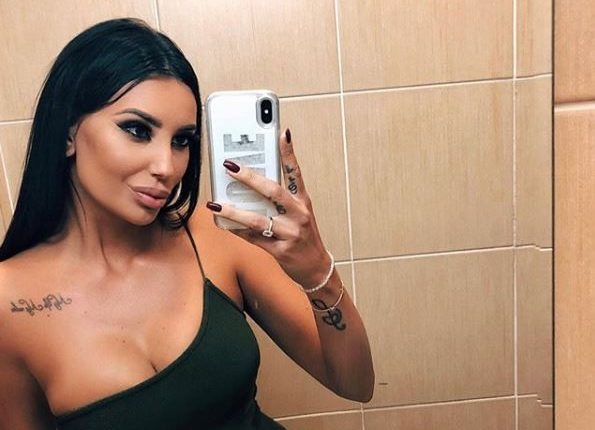 Фото: Катерина Грујиќ во танга во Дубаи за „денот на вљубените“