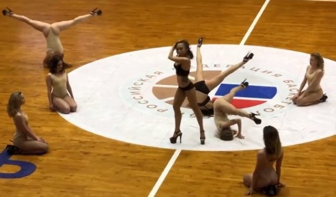 Видео: „Жешки“ чирлидерки, огнени Русинки оставаат без здив!!
