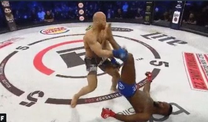 Видео: Три удари во глава и работата е завршена!!