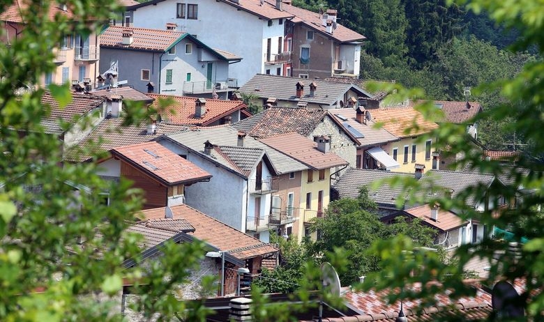 Ставиле цел град на распродажба, а на денот на аукцијата се дознала измамата