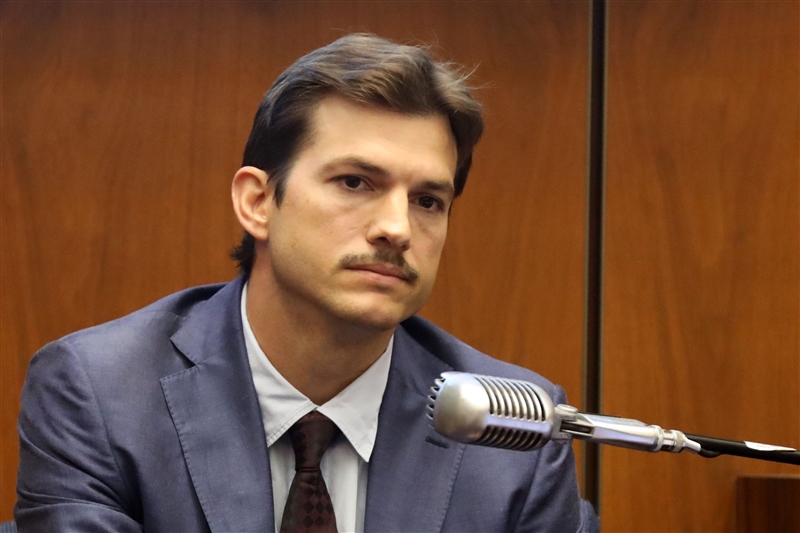 Ештон Качер ја повикал на состанок , па била избодена со нож од сериски убиец (ВИДЕО)