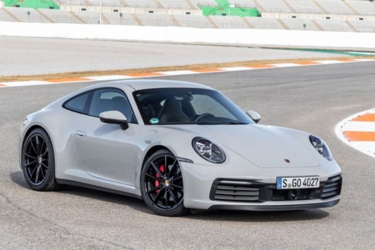 ТУВ:Порше 911 најсигурен автомобил