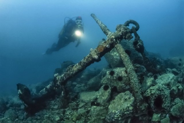 На дното на морето во близина на Кипар е пронајден брод од римскиот период 