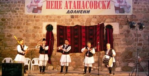 Семинар за народните инструменти и песни пред почетокот на фестивалот „Пеце Атанасовски"