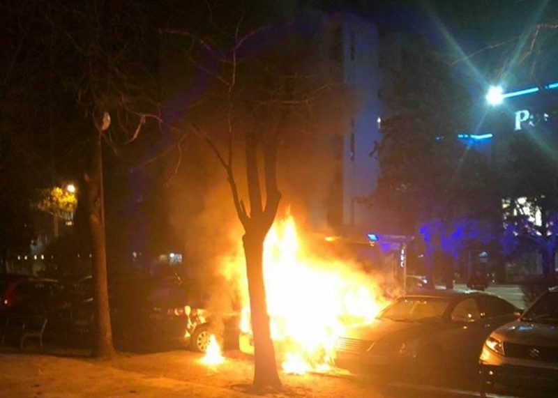 Го запали автомобилот на сопругот додека во него имал „акција“ со љубовницата