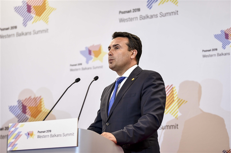 Заев: Македонија се враќа од Познањ со грант од 43 милиони евра
