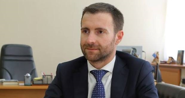 Димовски: Одлуката за неодржување на Фестивалот „Стоби" последица на скандалозната програма на Министерството за култура