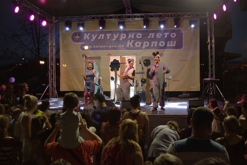 Прва вечер од „Coolтурно лето Карпош“ : Урбано и маалски со домашни поп-рок ѕвезди