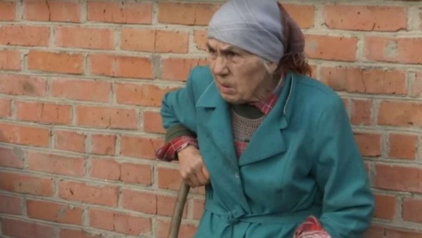 Момче се оженило со 81- годишна баба за да не оди во војска, вели дека има чувства кон неа  (ВИДЕО)