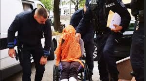 Фаталната босанска мис си ги скршила нозете , бегајќи од полицијата 