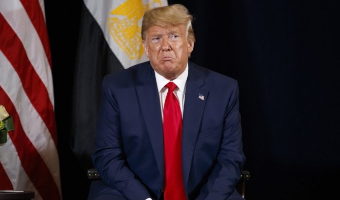 Трамп иако јаде хамбургери неговото здравје е „многу добро“