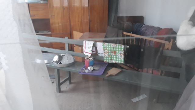 Полицијата ја пребарува куќата на ужасот , во која српскиот педофил ја измачувал Моника (ВИДЕО)