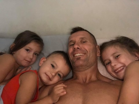 Австралиски рагби играч го запалил џипот и ги изгорел своите три деца (ВИДЕО)