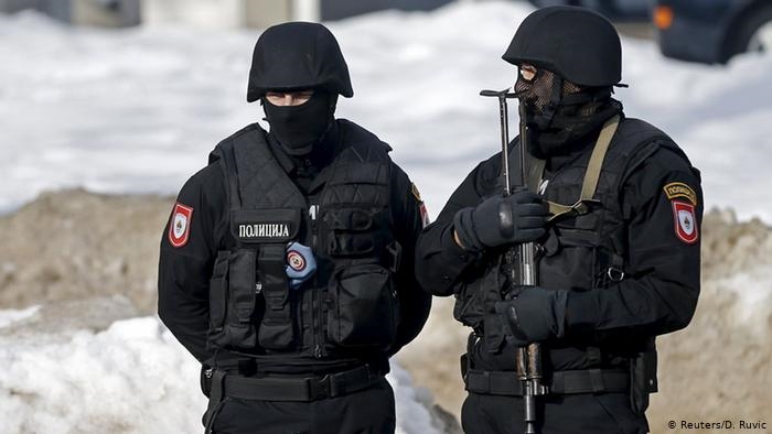 БиХ праќа дополнителни полициски сили на источната граница за да го спречи мигрантскиот бран 