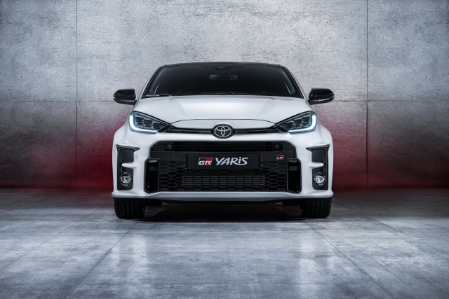 Спортскиот „GR Yaris“ доѓа во Европа, позната е и цената