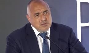 Борисов најави награда од дополнителни 500 евра за здравствените работници