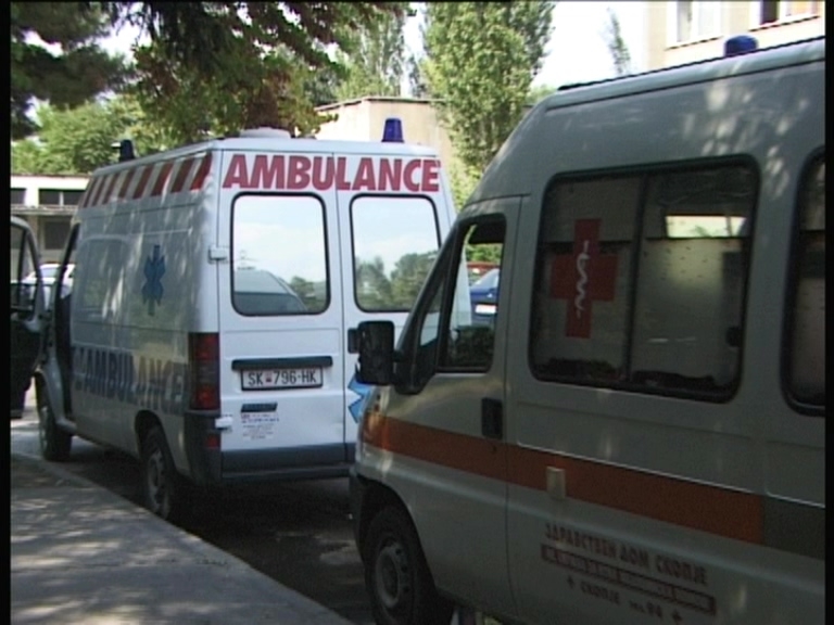Вработен во службата на Итна помош заразен од корона вирусот