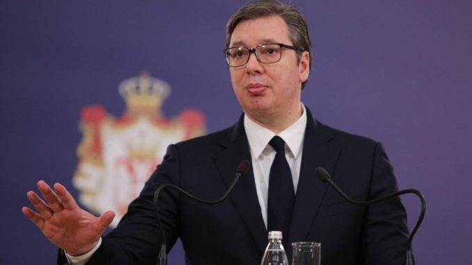 Вучиќ во обраќање до нацијата ги замоли опозициските пратеници да го прекинат штрајкот со глад(ВИДЕО)