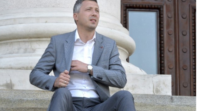 Поднесена кривична пријава против лидерот на „Двери“ Бошко Обрадовиќ