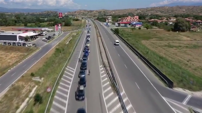 Грција ја почна туристичката сезона, отворени граничните премини со Бугарија