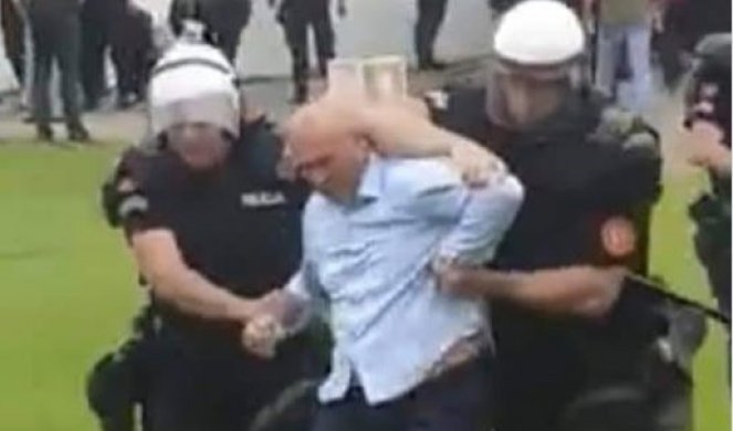 Видео: Полицијата го уапси градоначалникот на Будва 