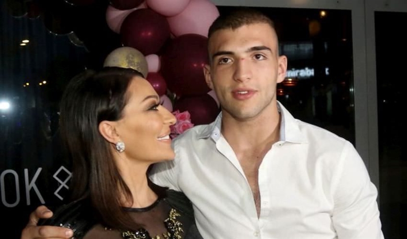 Вељко Ражнатовиќ: Цеца е сама , зашто не може по орел, да спие со гулаби 