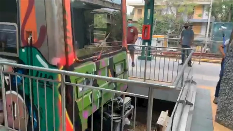 Несреќа поради откажување на кочниците во метрото во Атина, повредени се девет лица