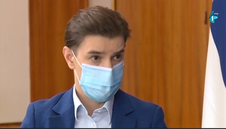 Брнабиќ до демонстрантите: Која држава дозволува да се тепа полицијата? 