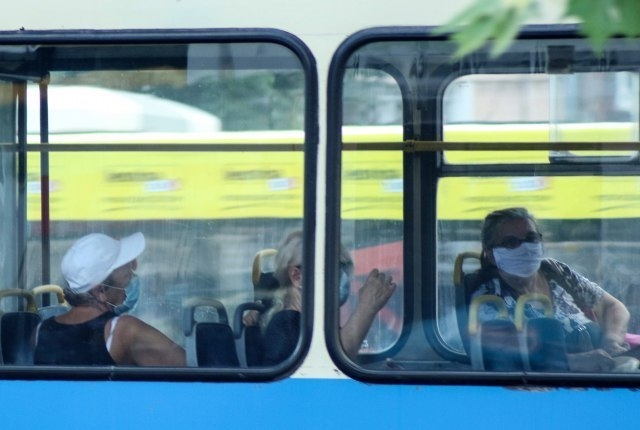 Денес во Србија регистрирани 411 случаи на Ковид-19, починале осум лица