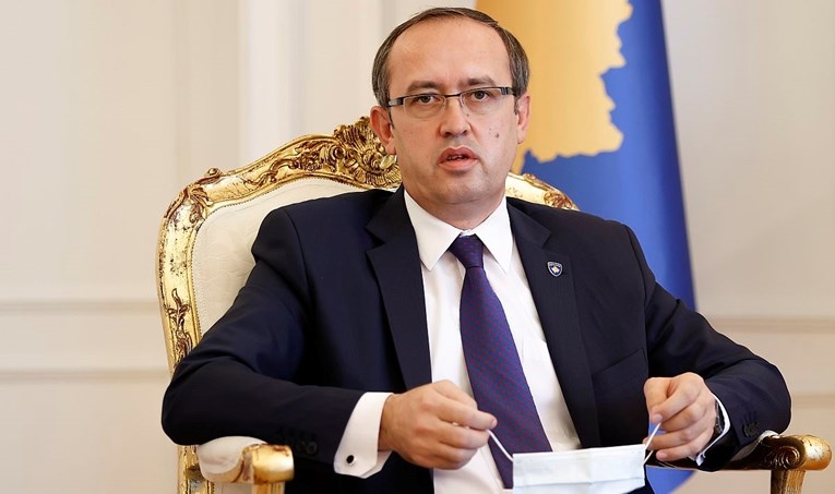 Премиерот на Косово има коронавирус 