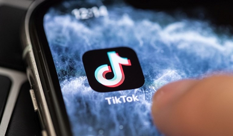 Извршниот директор на ТикТок си поднесе оставка