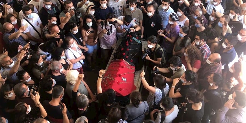 По 238 дена штрајк со глад, почина адвокатка во затворот во Истанбул (ВИДЕО)