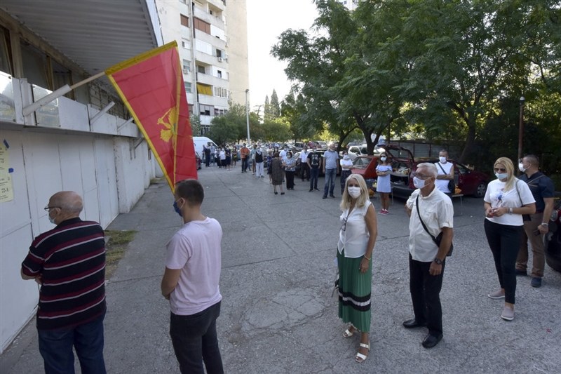 Голема излезност на изборите во Црна Гора- веќе гласале над половина од избирачите 